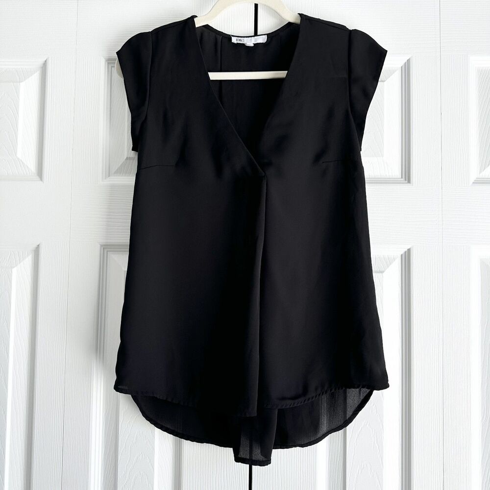 DR2 Blouse Size XXS Black V Neck Cap Sleeves Casual Business Workwear